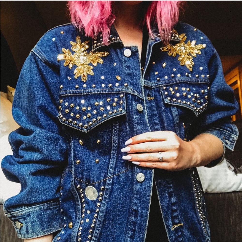 Beautiful vintage 80s rhinestone denim jacket